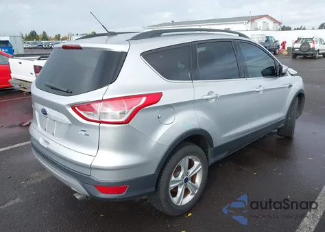 2015 Ford Escape Se z USA, uszkodzony, nr VIN 1FMCU9G92FUA44105